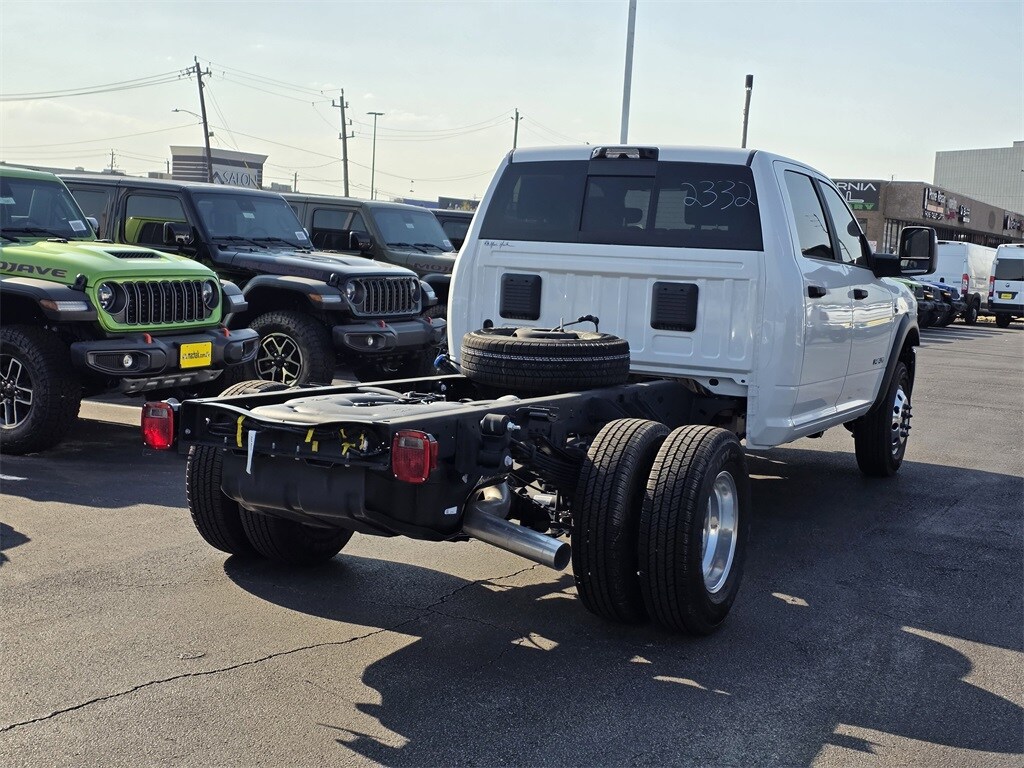 New 2025 Ram 3500 Chassis Cab 3500 BIG HORN CREW CAB CHASSIS 4X4 60' CA Pickup