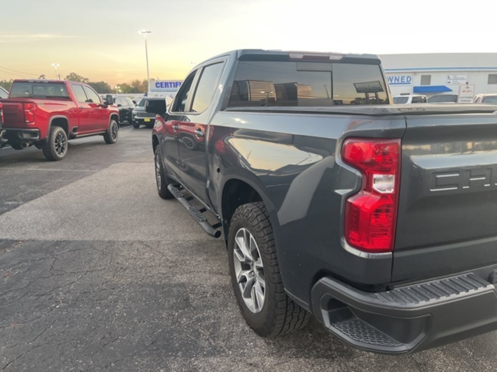 Used 2021 Chevrolet Silverado 1500 LT Truck