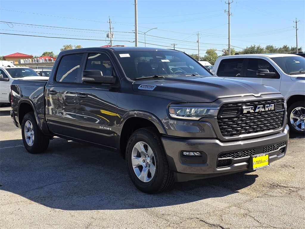 New 2026 Ram 1500 LONE STAR CREW CAB 4X2 5'7 BOX Pickup