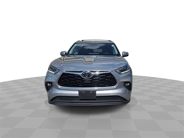 2021 Toyota Highlander Limited photo 2