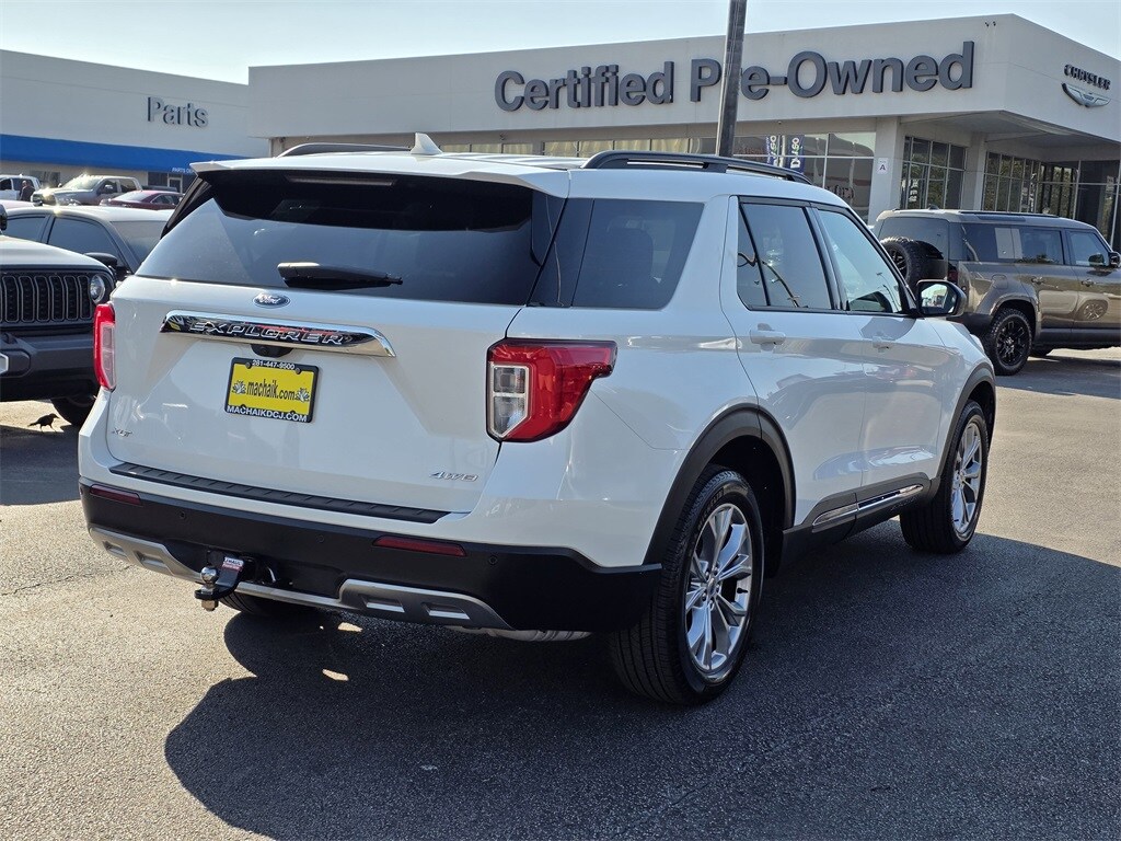 2024 Ford Explorer XLT photo 3
