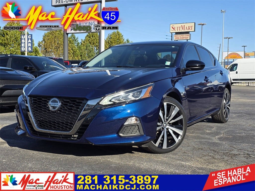 Used 2022 Nissan Altima 2.5 SR Sedan