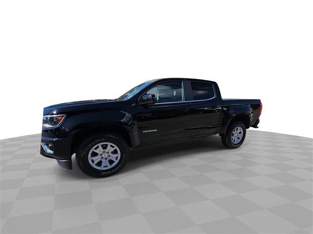 2018 Chevrolet Colorado LT photo 2