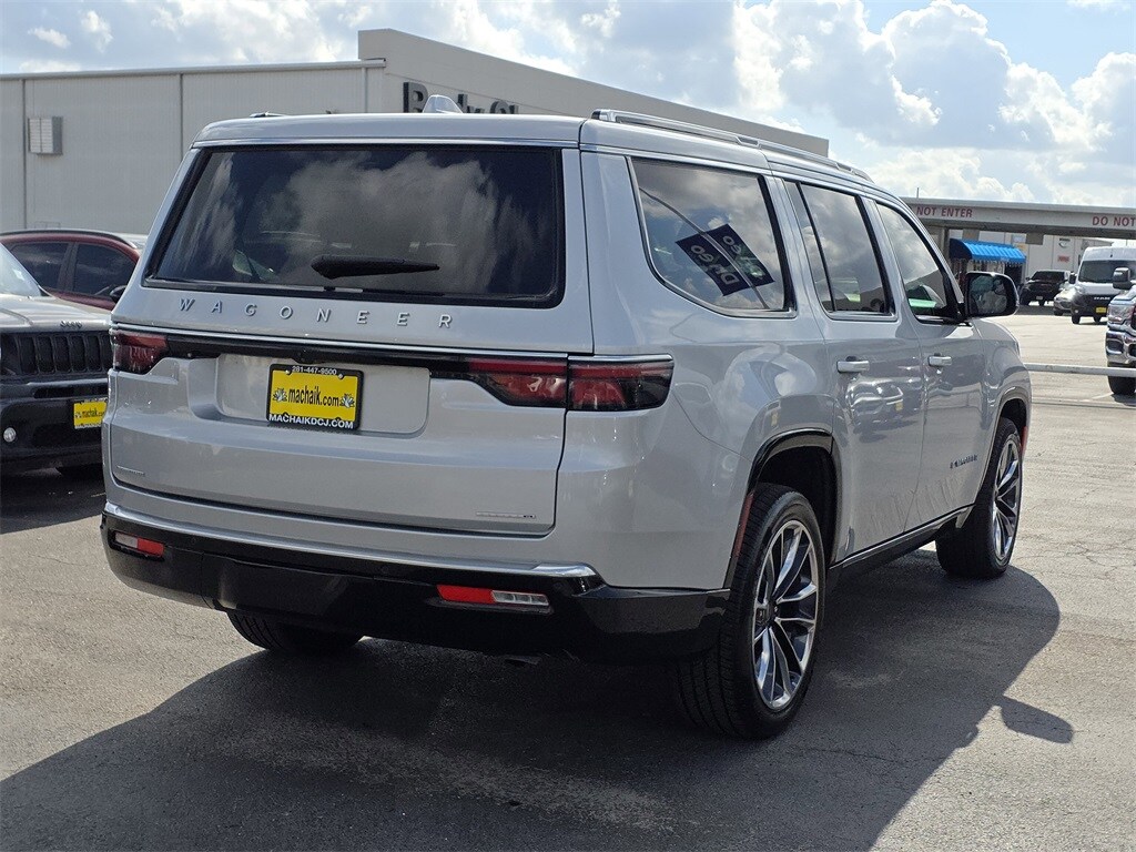 2022 Jeep Wagoneer Series III photo 3