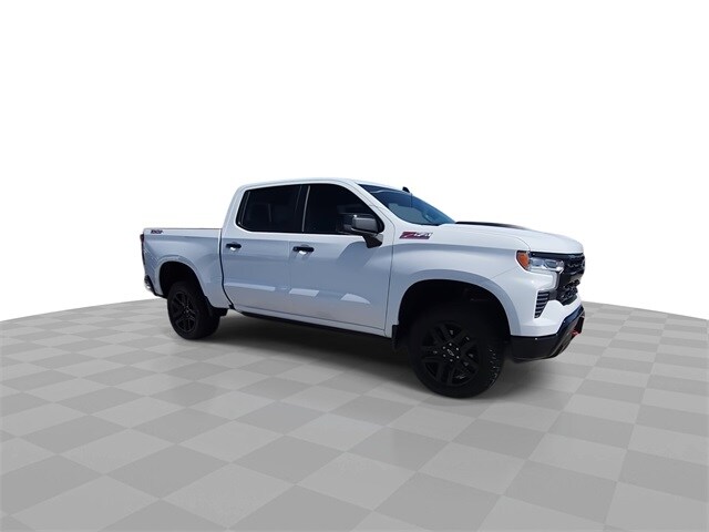 2024 Chevrolet Silverado 1500 LT Trail Boss photo 2
