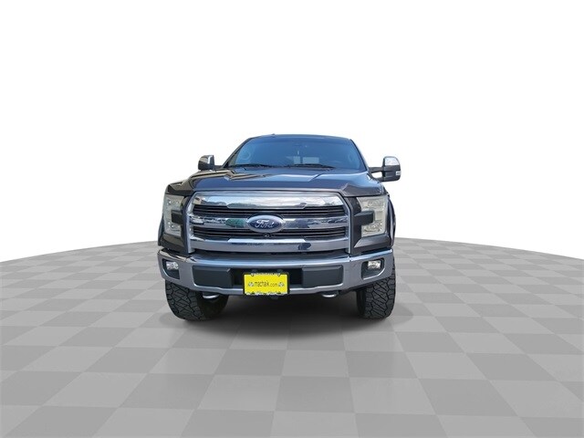 2016 Ford F-150 Lariat photo 3