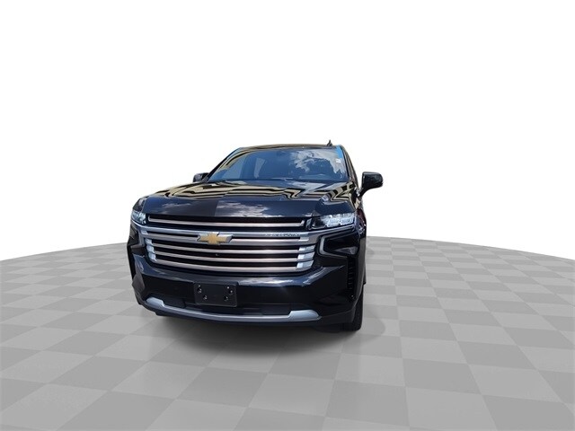 2021 Chevrolet Suburban High Country photo 3