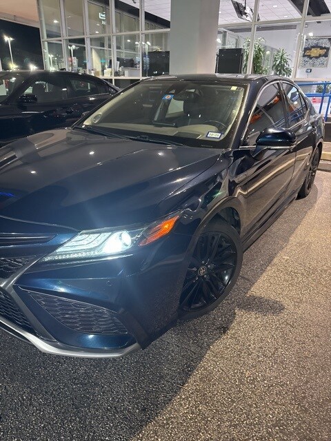 2021 Toyota Camry XSE photo 3