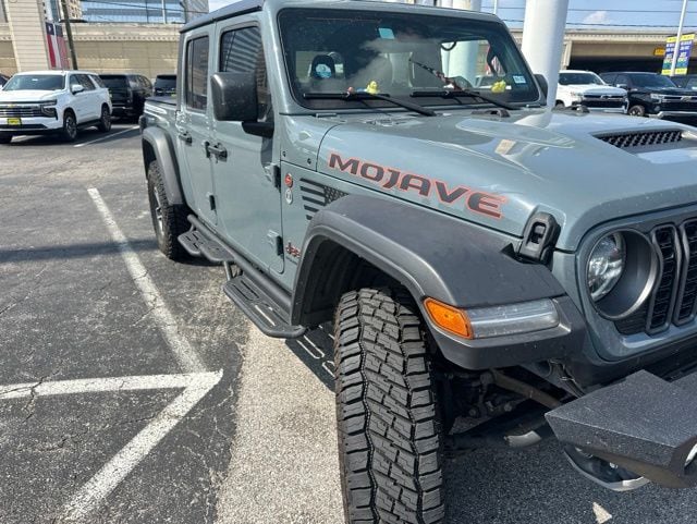 2024 Jeep Gladiator Mojave's photo