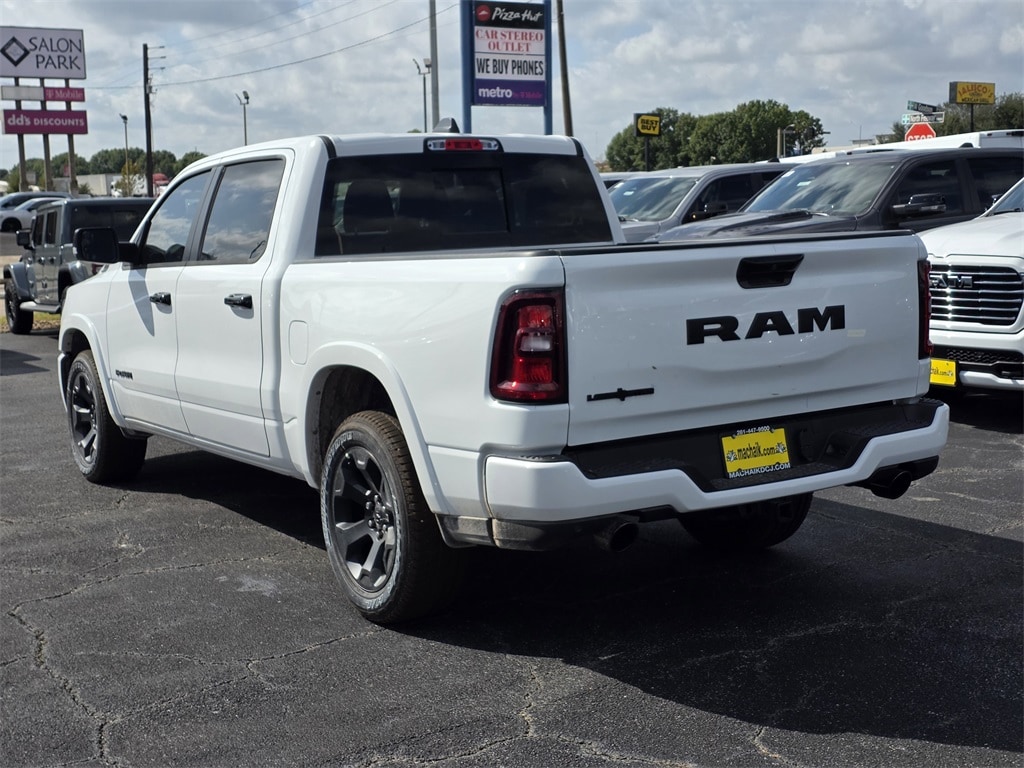 New 2026 Ram 1500 LONE STAR CREW CAB 4X2 5'7 BOX Pickup