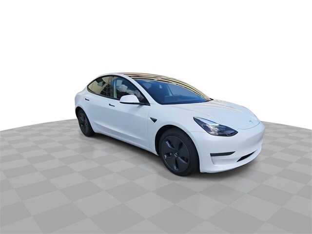 2022 Tesla Model 3 Long Range photo 2