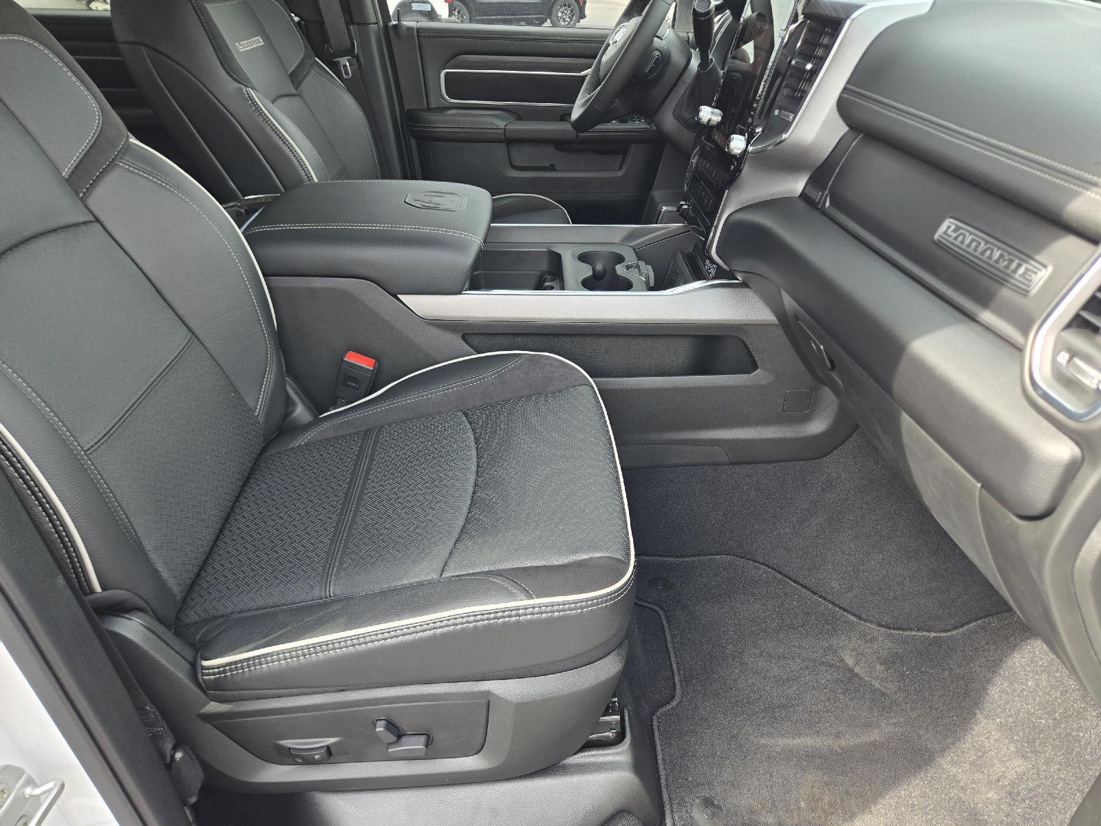 2025 RAM Ram 2500 Pickup Laramie - Photo 17