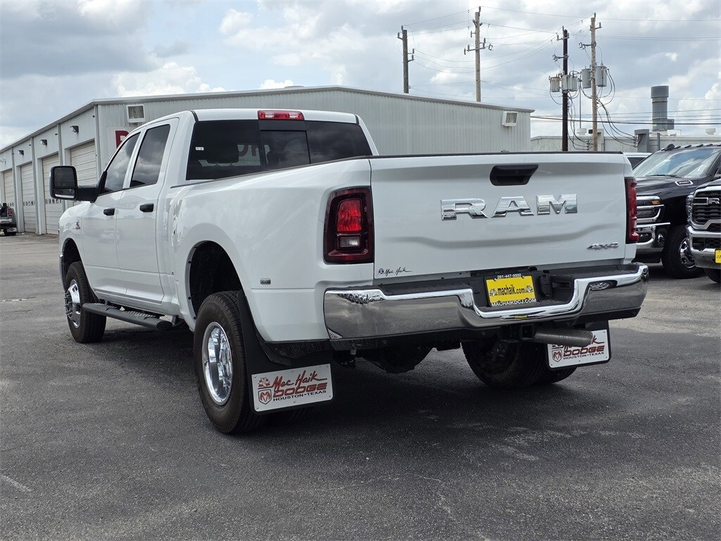 2026 Ram 3500 Tradesman photo 3