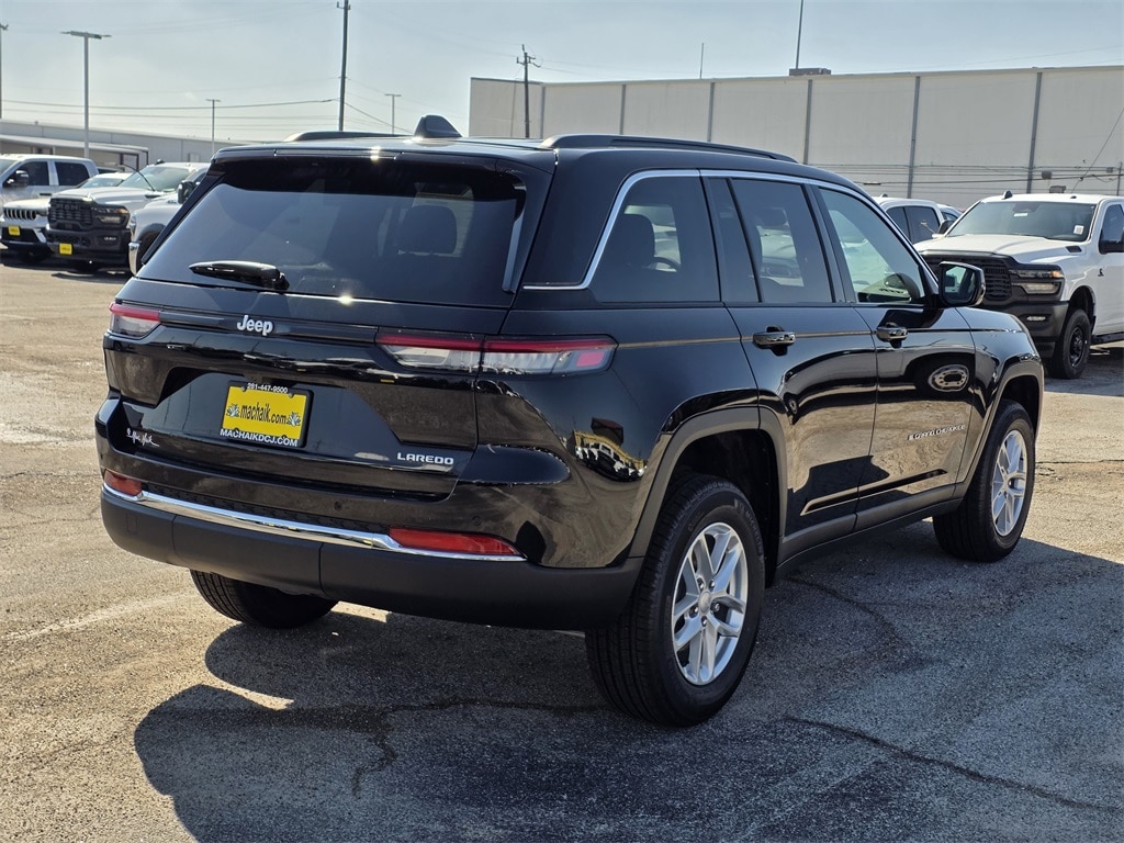 New 2025 Jeep Grand Cherokee LAREDO X 4X2 Sport Utility