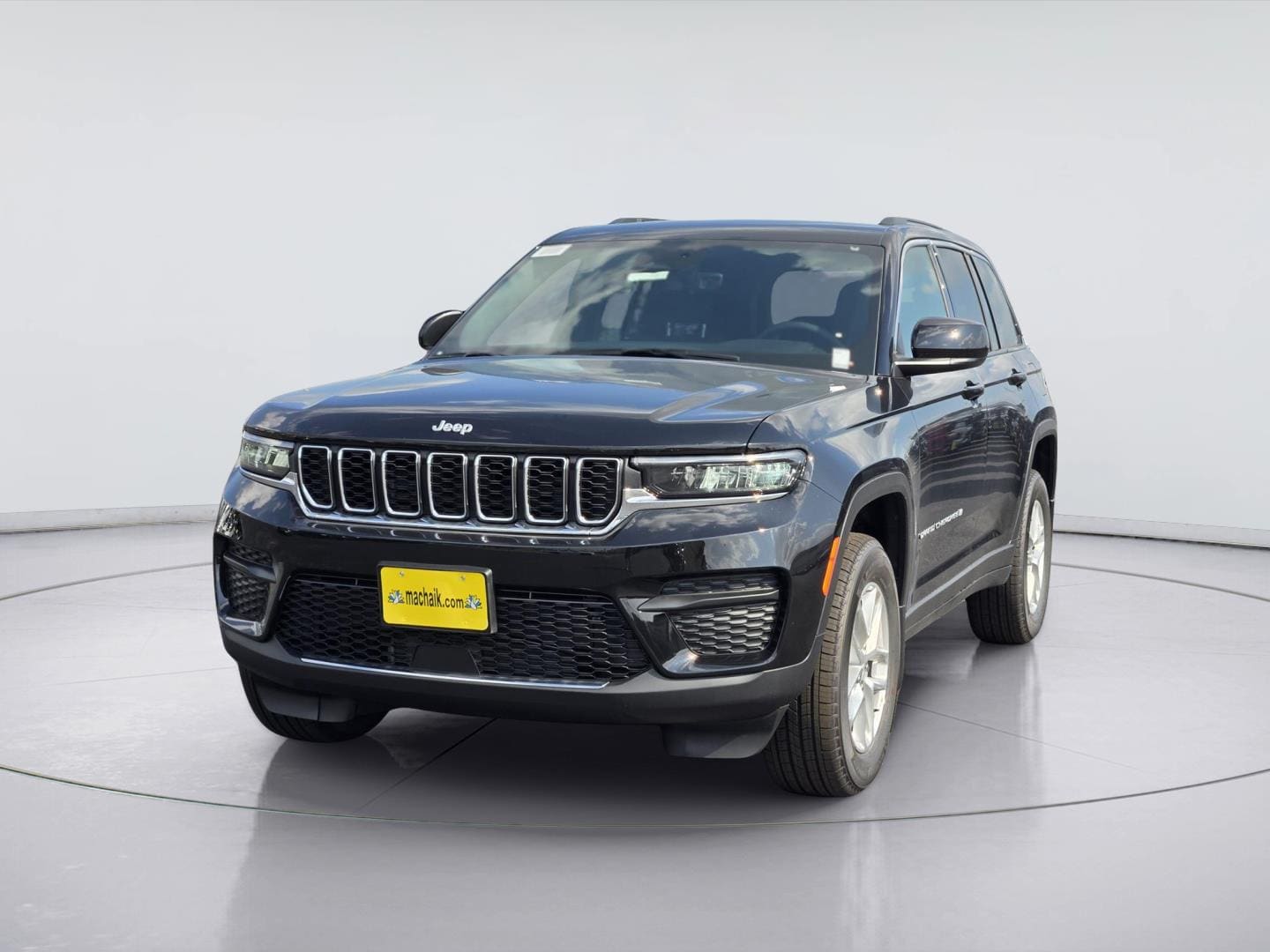 New 2026 Jeep Grand Cherokee Laredo