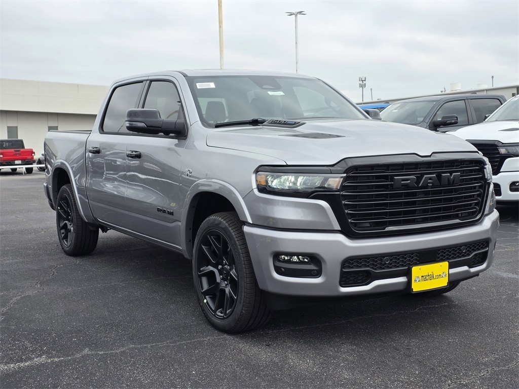 New 2026 Ram 1500 LARAMIE CREW CAB 4X4 5'7 BOX Pickup