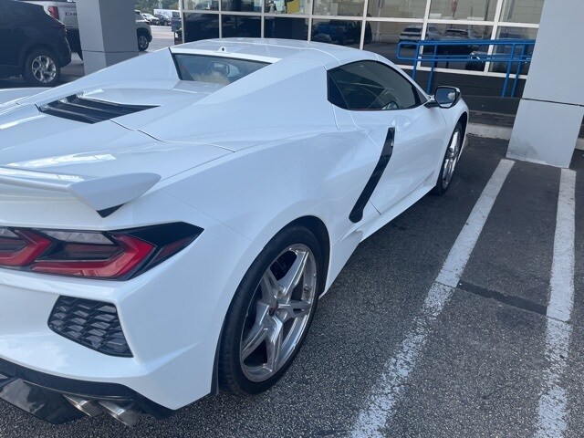 2025 Chevrolet Corvette Stingray 3LT photo 2