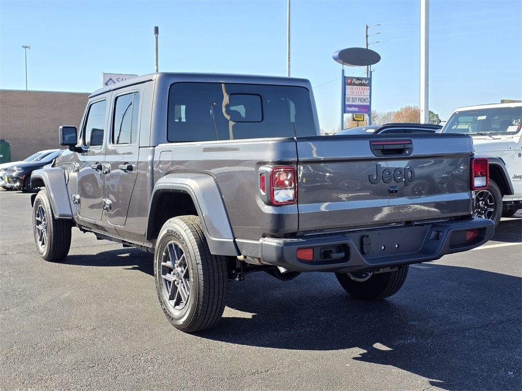 New 2025 Jeep Gladiator SPORT S 4X4 Pickup