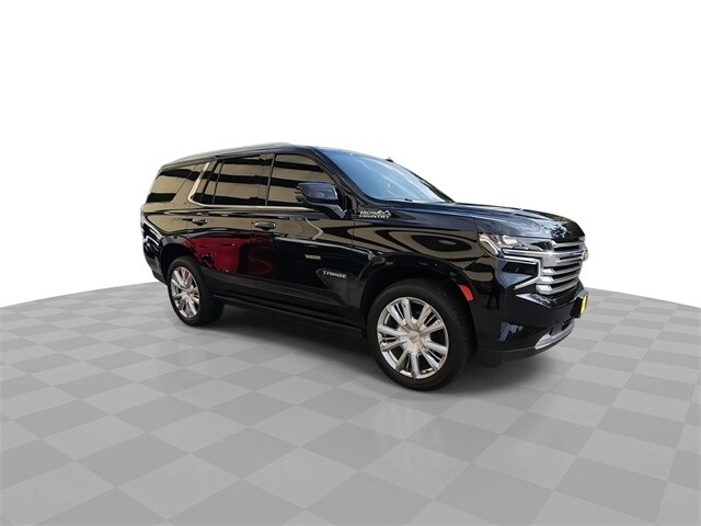 2022 Chevrolet Tahoe High Country photo 2
