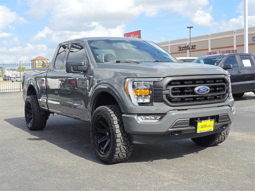 2021 Ford F-150 XLT photo 3