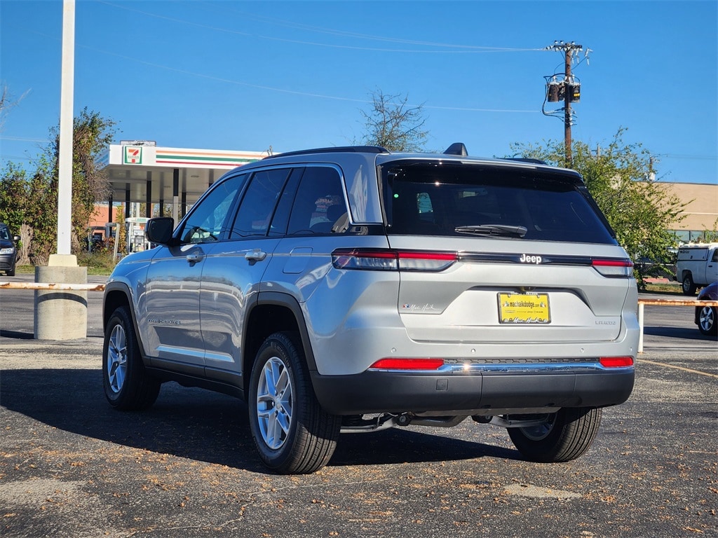 New 2025 Jeep Grand Cherokee LAREDO X 4X2 Sport Utility