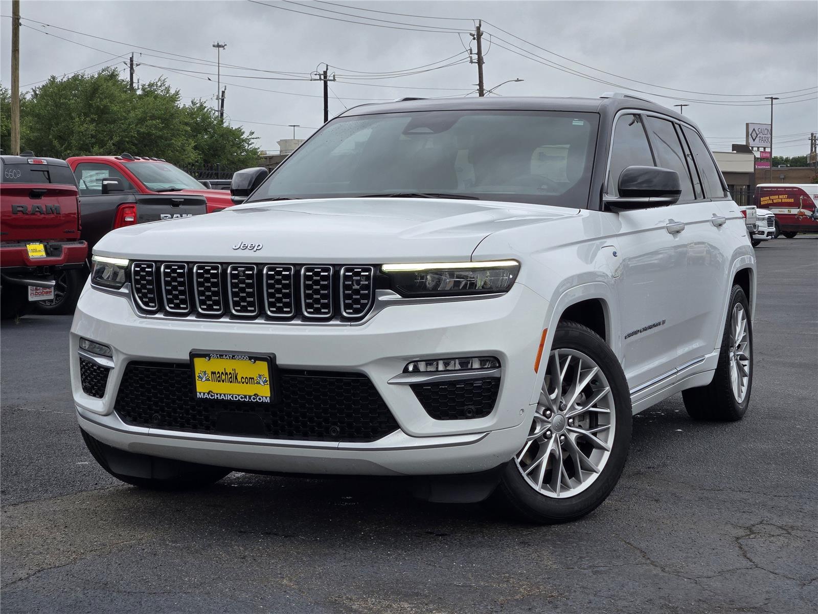 2022 Jeep Grand Cherokee Summit Reserve 4xe 4x4's photo