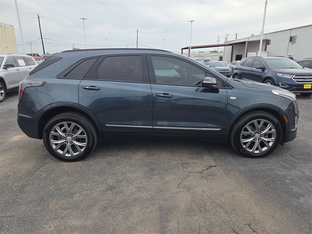 2021 Cadillac XT5 Sport photo 4