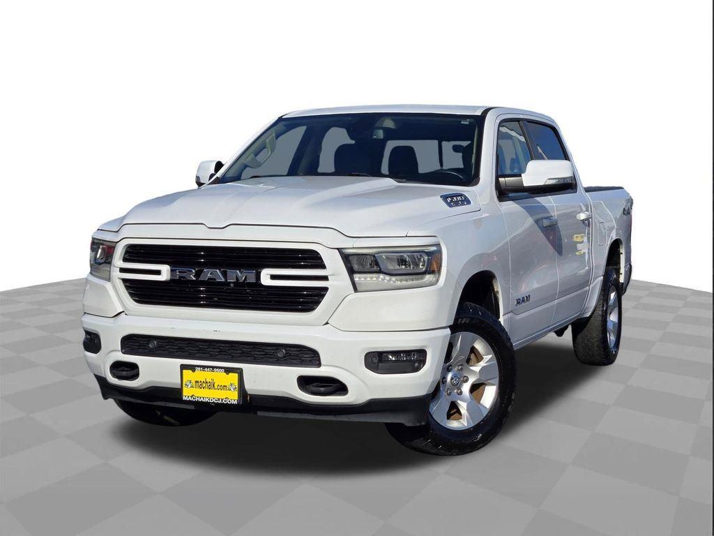 2019 RAM 1500 Big Horn/Lone Star 4x4 Crew Cab 5'7's photo