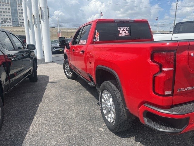 2024 Chevrolet Silverado 2500HD LTZ photo 3
