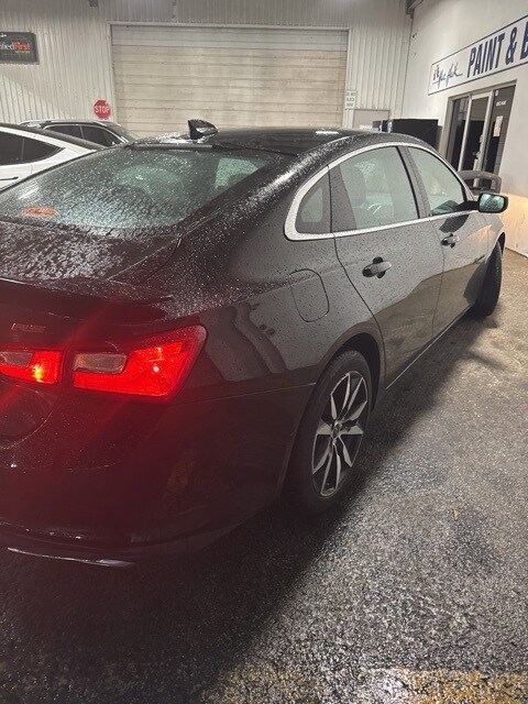 2023 Chevrolet Malibu RS photo 2