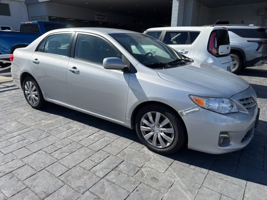 Used 2013 Toyota Corolla LE Sedan