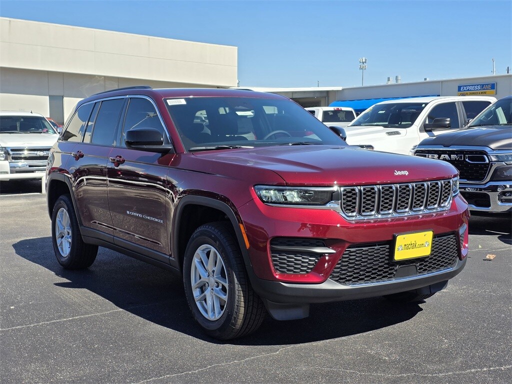New 2025 Jeep Grand Cherokee LAREDO X 4X2 Sport Utility