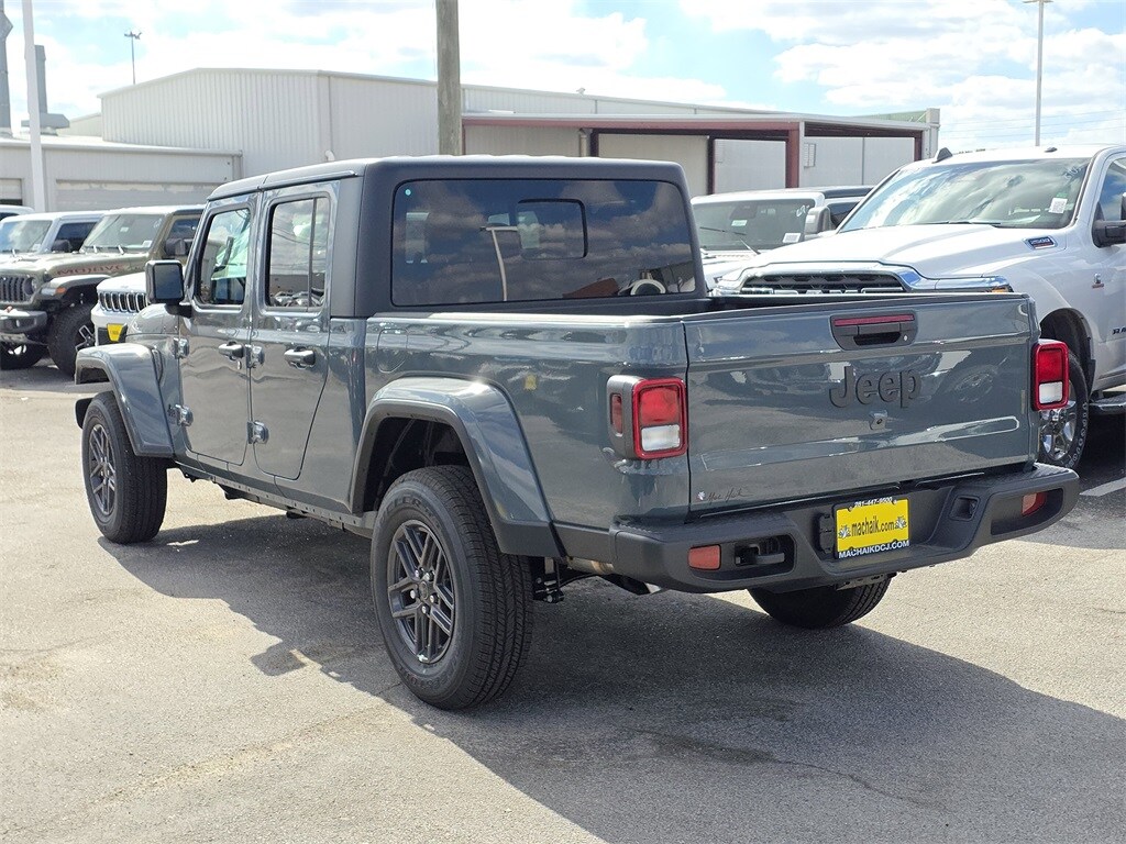 New 2025 Jeep Gladiator SPORT S 4X4 Pickup