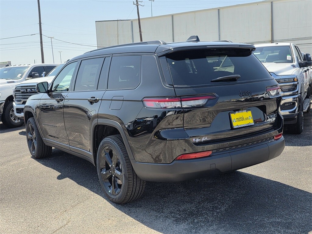 2025 Jeep Grand Cherokee Limited photo 4