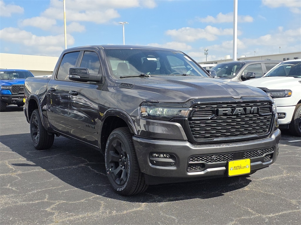 New 2026 Ram 1500 LONE STAR CREW CAB 4X4 5'7 BOX Pickup