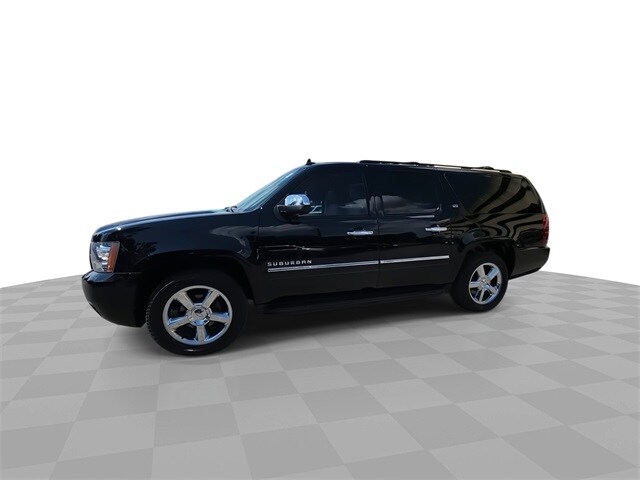 2013 Chevrolet Suburban 1500 LTZ photo 4