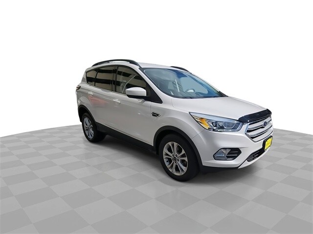 2018 Ford Escape SEL photo 2