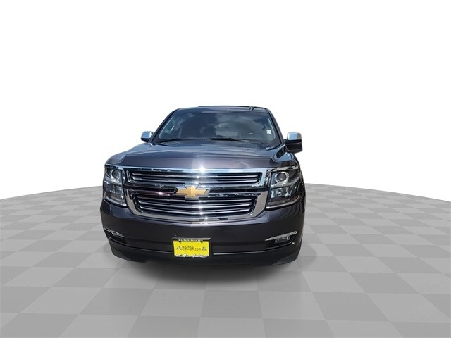 2018 Chevrolet Suburban Premier photo 3
