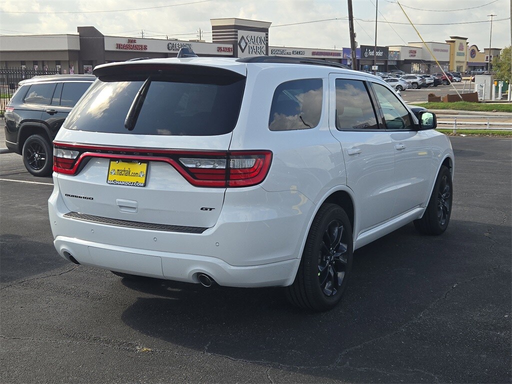 2025 Dodge Durango GT photo 2