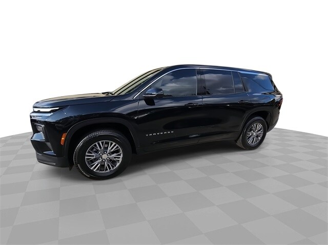 2024 Chevrolet Traverse LS photo 4