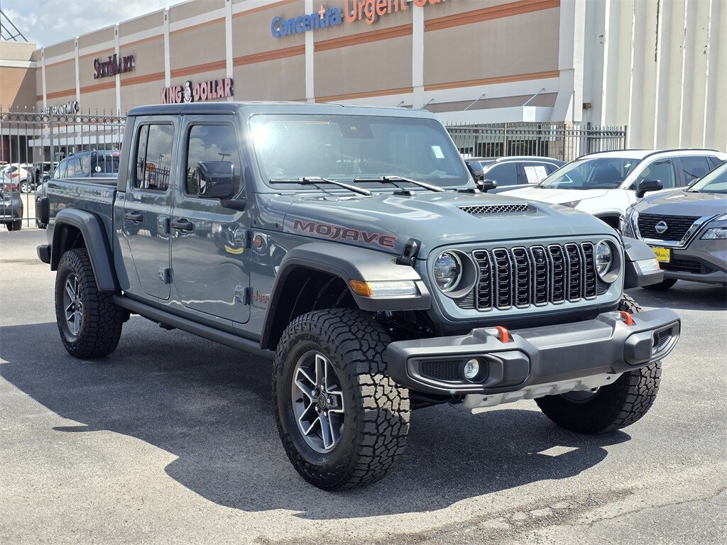 2025 Jeep Gladiator Mojave photo 3