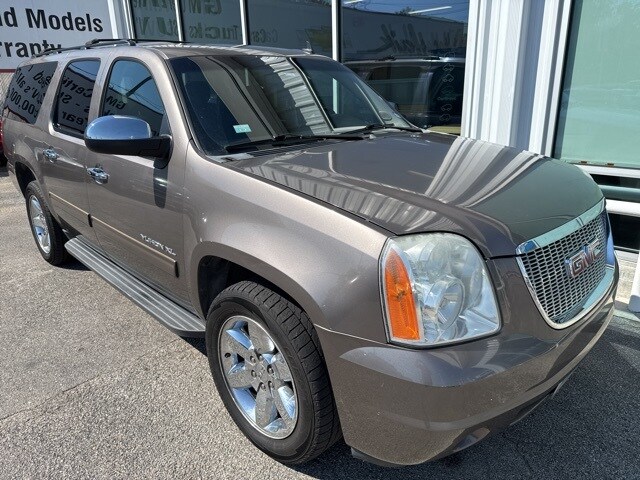 2013 Gmc Yukon XL SLE photo 3
