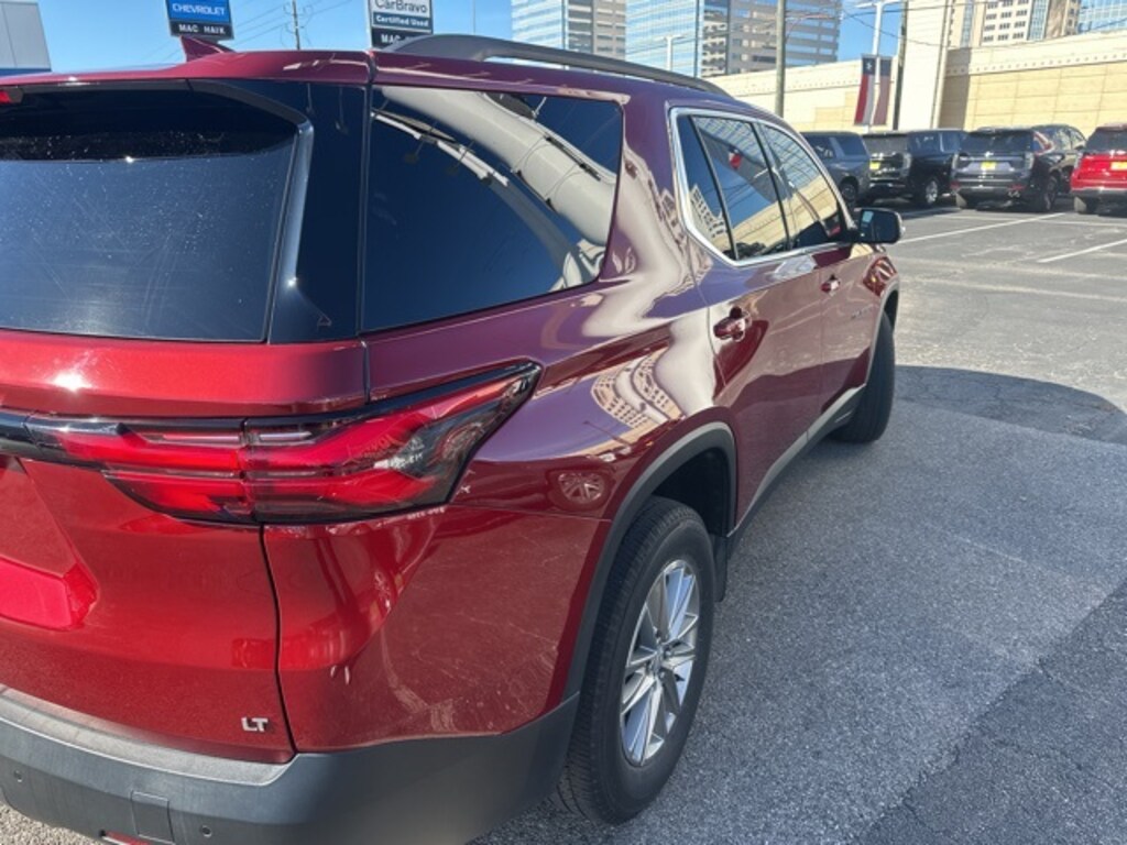 Used 2022 Chevrolet Traverse LT SUV
