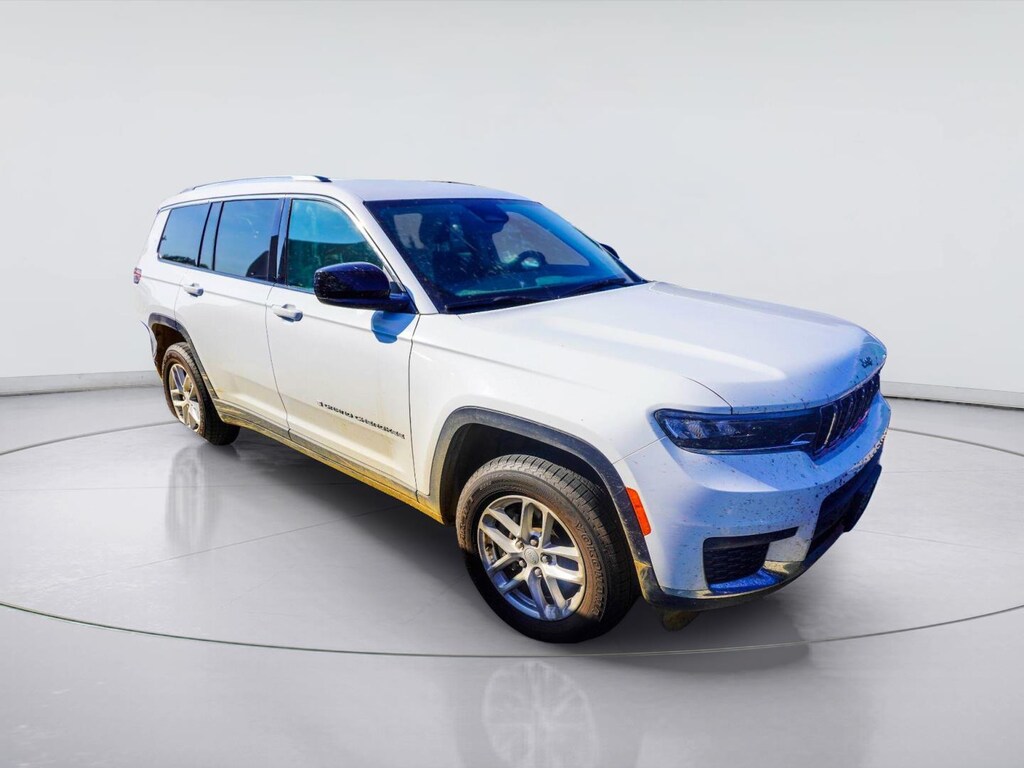Used 2024 Jeep Grand Cherokee L Laredo SUV