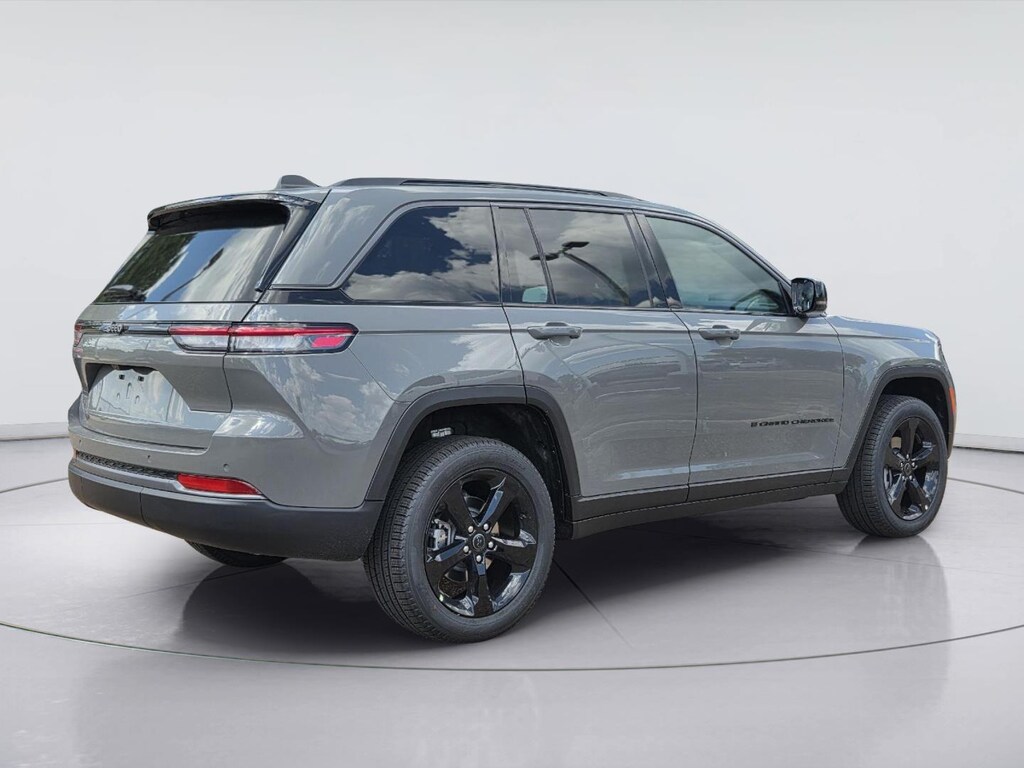 New 2027 Jeep Grand Cherokee Limited SUV
