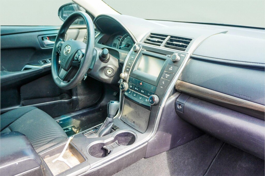 Used 2015 Toyota Camry LE Sedan