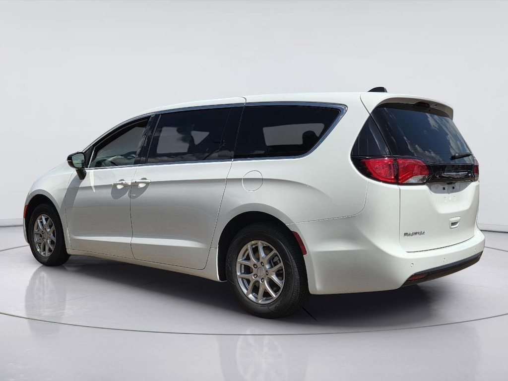New 2027 Chrysler Pacifica LX Van Passenger Van