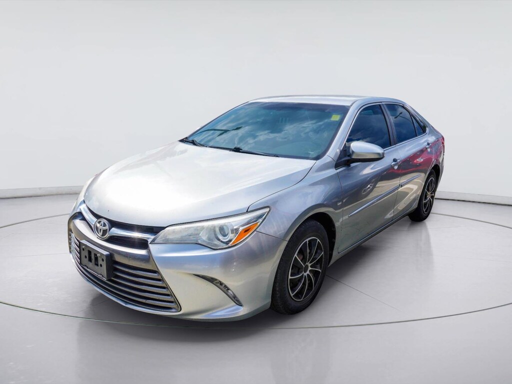 Used 2015 Toyota Camry LE Sedan