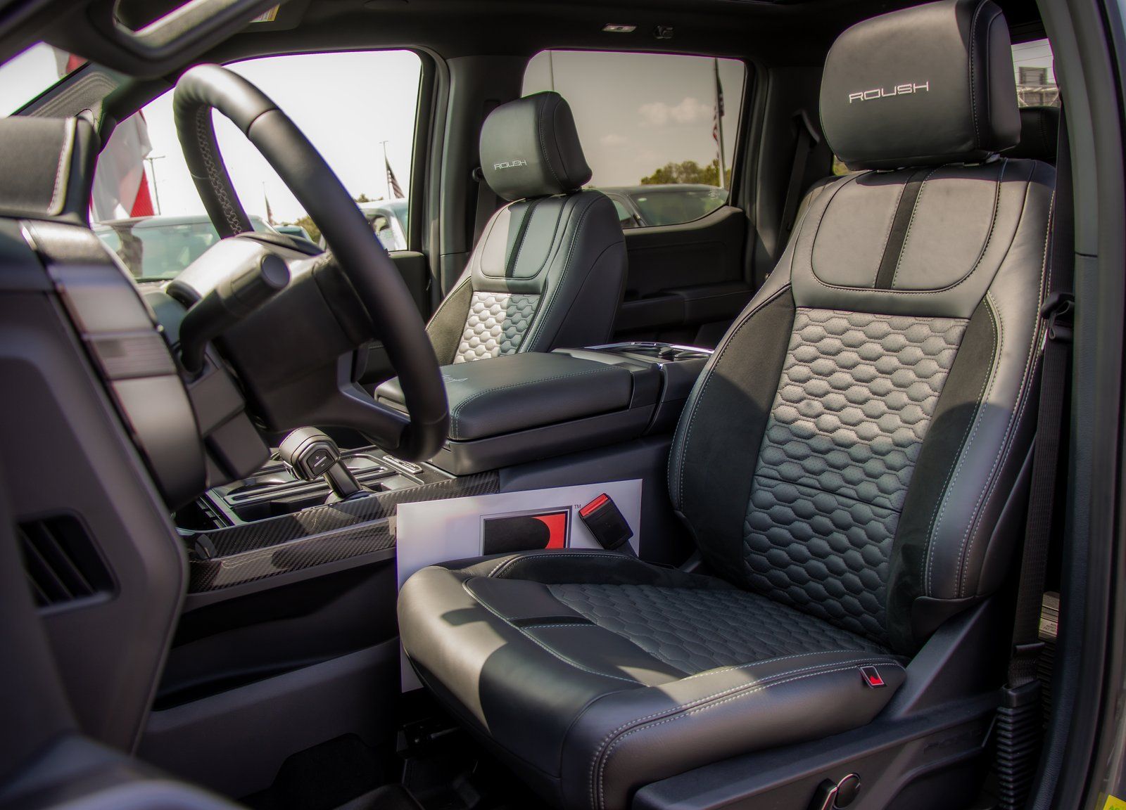2025 Ford F-150 Lariat - Photo 16