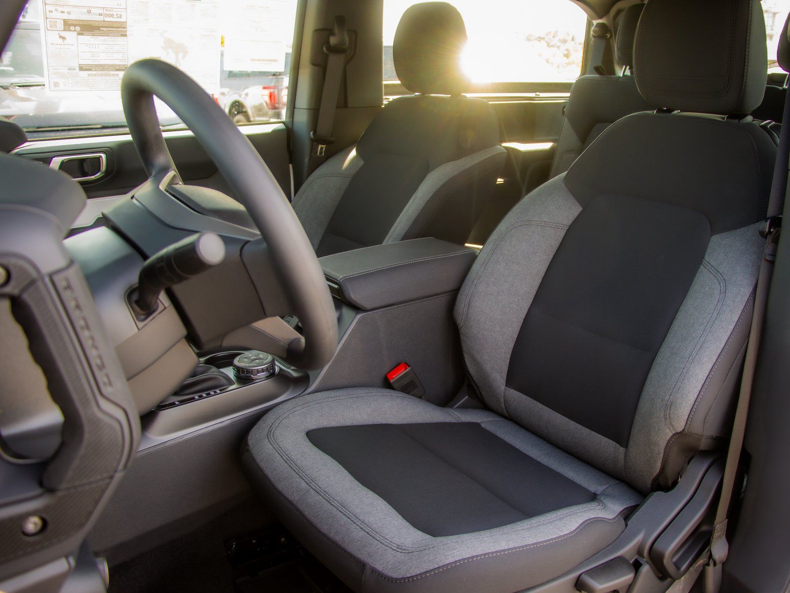 2025 Ford Bronco 2-Door Base - Photo 7